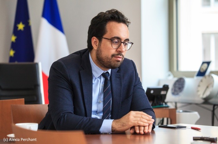 Découvrez comment Mounir Mahjoubi révolutionne le M&A tech en Europe avec Matin Partners, une boutique axée sur l’IA, la cybersécurité et la durabilité.